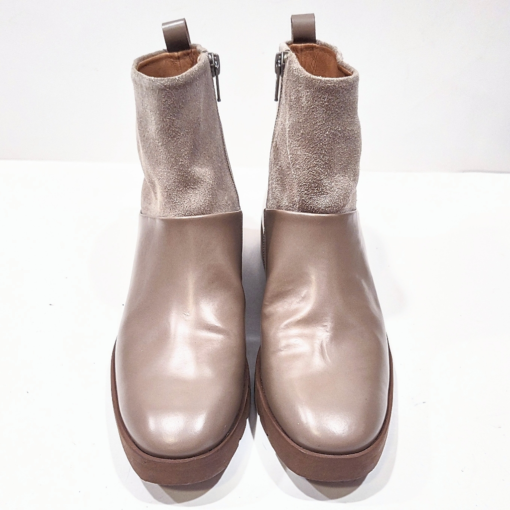 Coclico Darling Ankle Boots Taupe Suede Leather Womens Eu 39 Us 8.5 Msrp $475